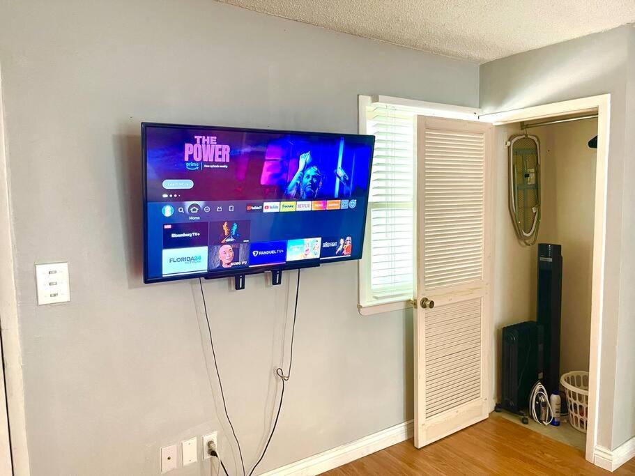 Town & Country Hideaway - 1Br/1Ba, 20 Min Famu/Fsu Apartment แทลลาแฮสซี ภายนอก รูปภาพ